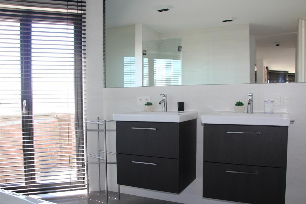 Apartamento Duplex Penthouse Plaza De Panne Habitación foto